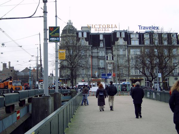 2005-01-04 - Asd - 02 - Stationsplein